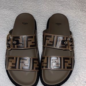 Women Authentic FENDI slides sz 41